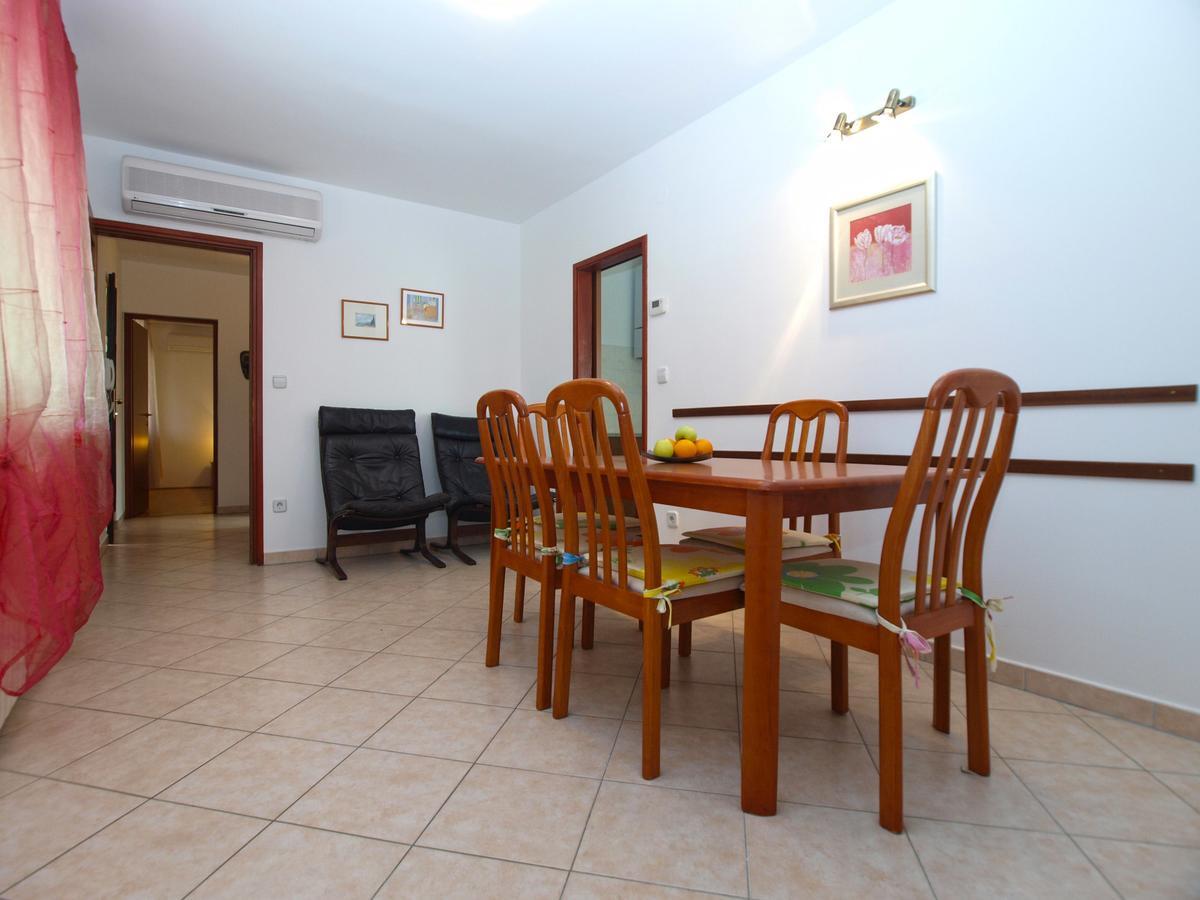 פולה Apartment Alma 1600 מראה חיצוני תמונה