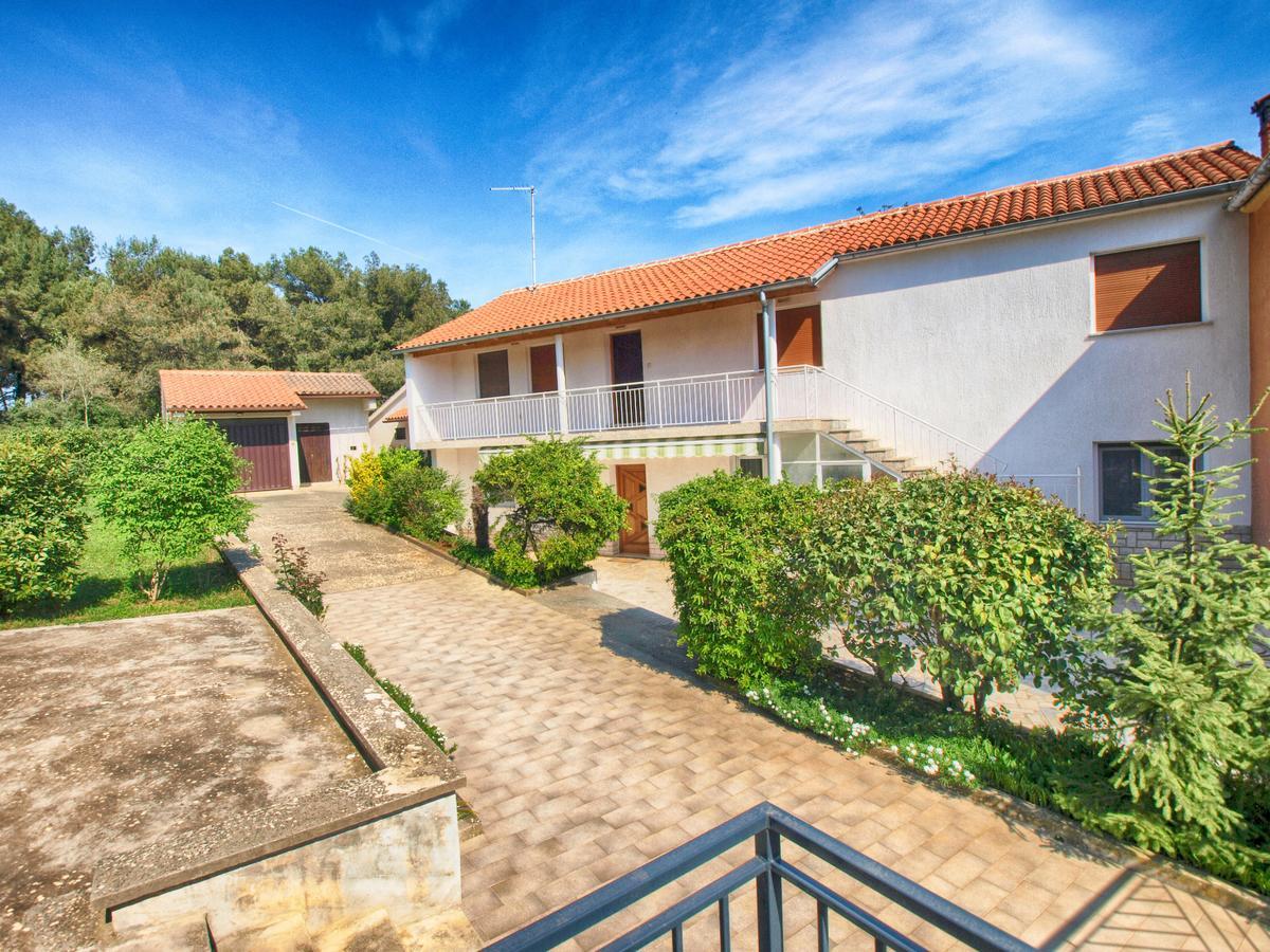פולה Apartment Alma 1600 מראה חיצוני תמונה