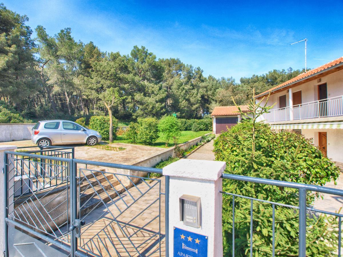פולה Apartment Alma 1600 מראה חיצוני תמונה